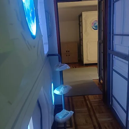 Capsule hotel Panda Victor Space Capsule *